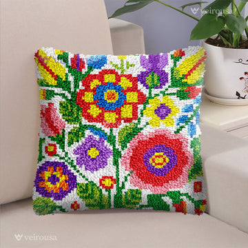 Cartoon Flowers Latch Hook Pillow Kit