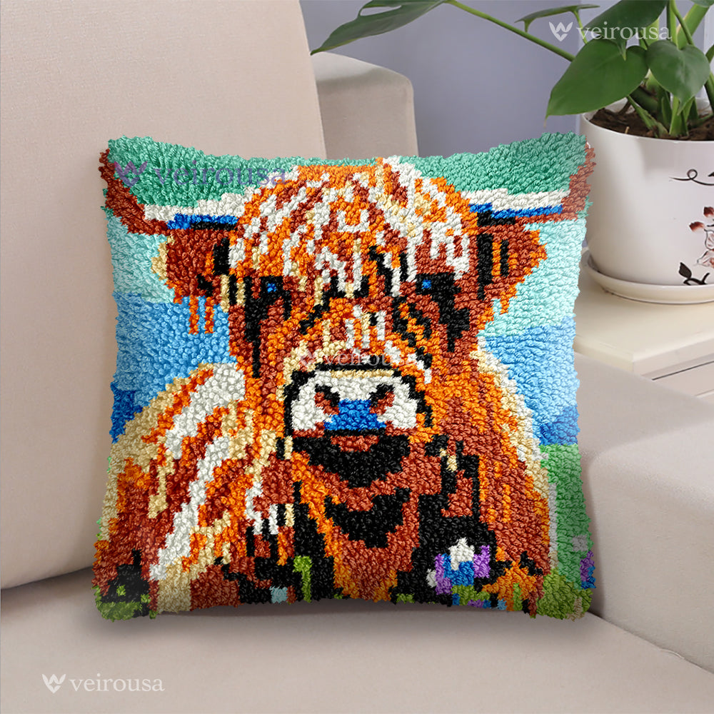 Highland Cow Family Latch Hook Pillow Kit
